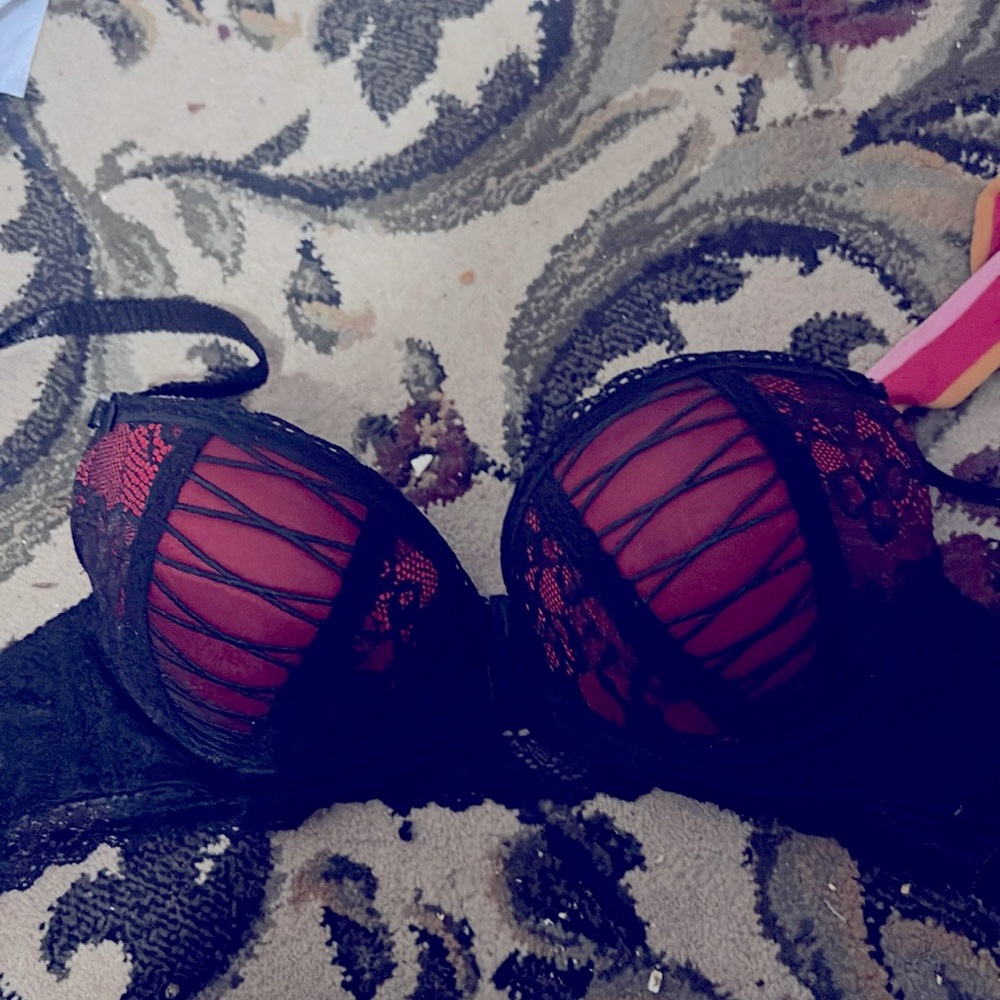 Red and black BRA